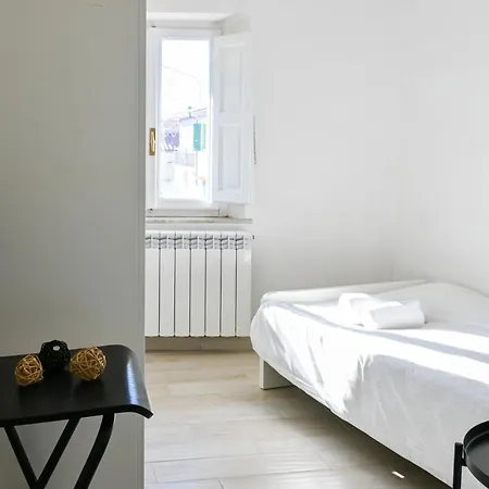 - San Marco Gate Holidays *